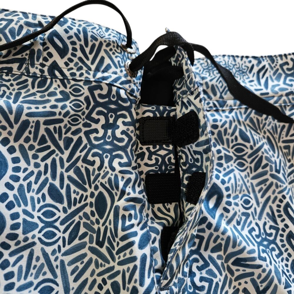 Women's Rip Skirt Hawaii Blue & White Print Tie Waist Cover-Up Medium - Picture 6 of 12